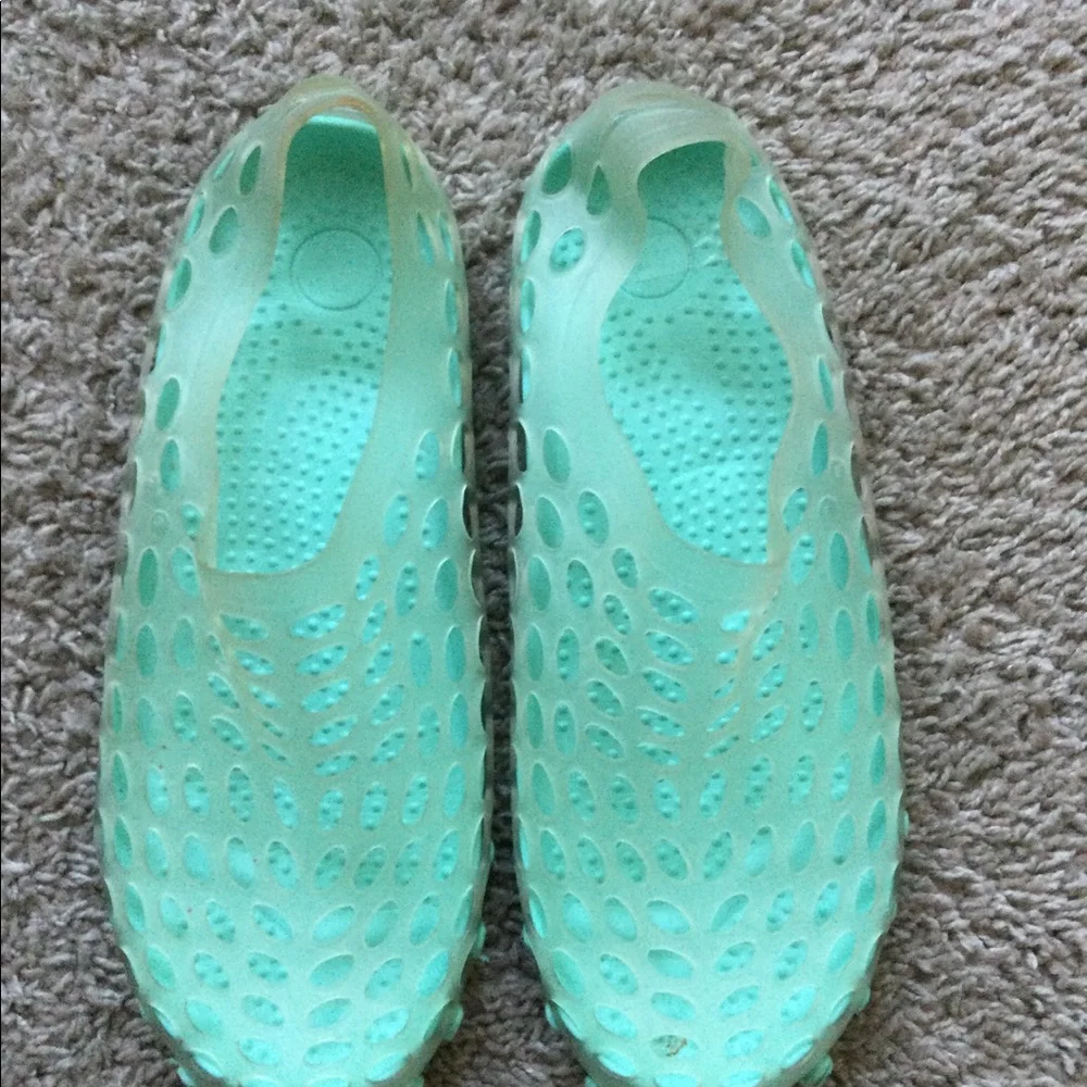 Women’s Lightweight Mint Green Slip-On Water Shoe